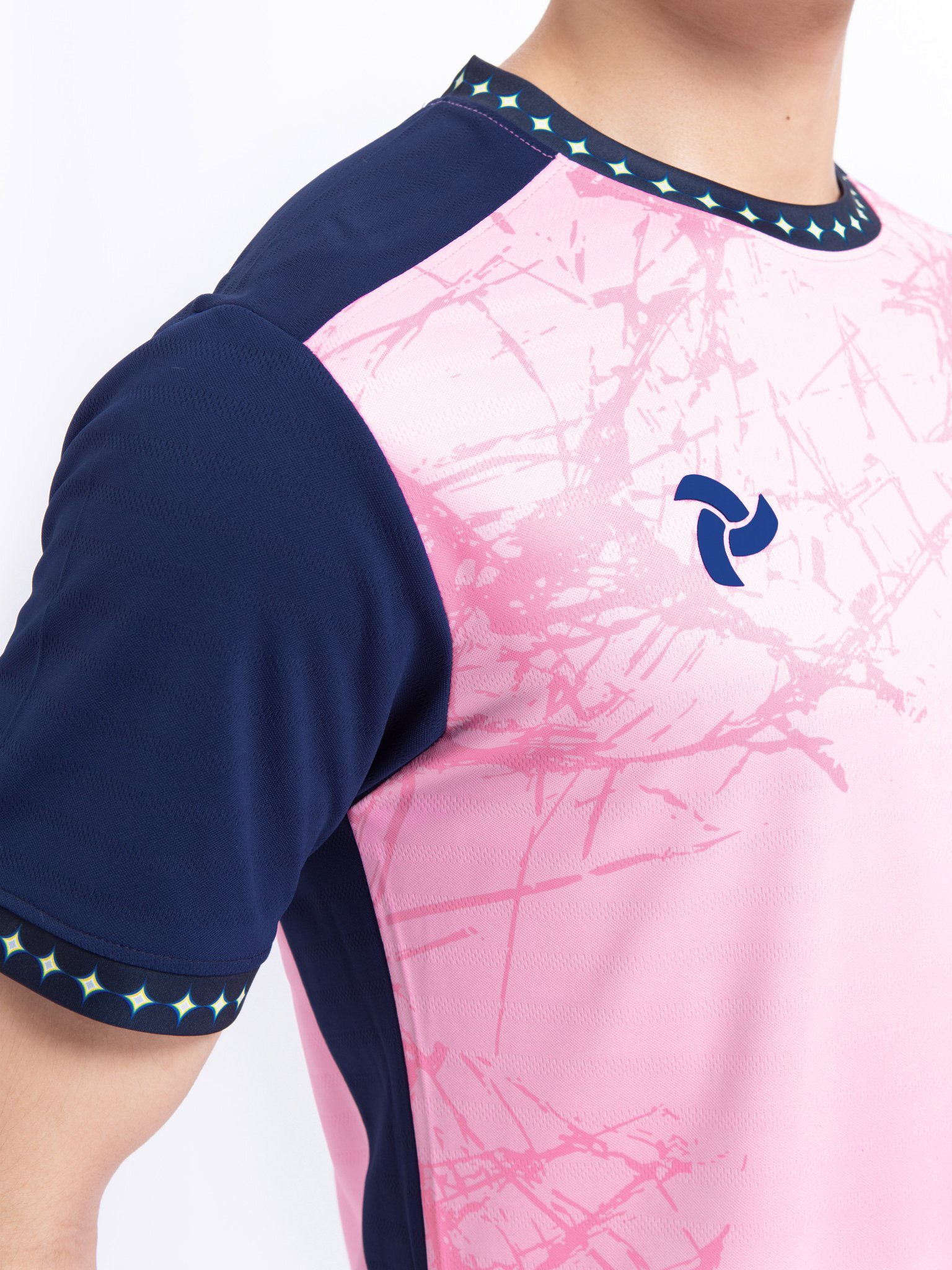 Bộ quần áo bóng đá Justplay JS – 01 cao cấp – Màu Hồng (6) Bo quan ao bong da Justplay JS – 01 cao cap – Mau Hong 6