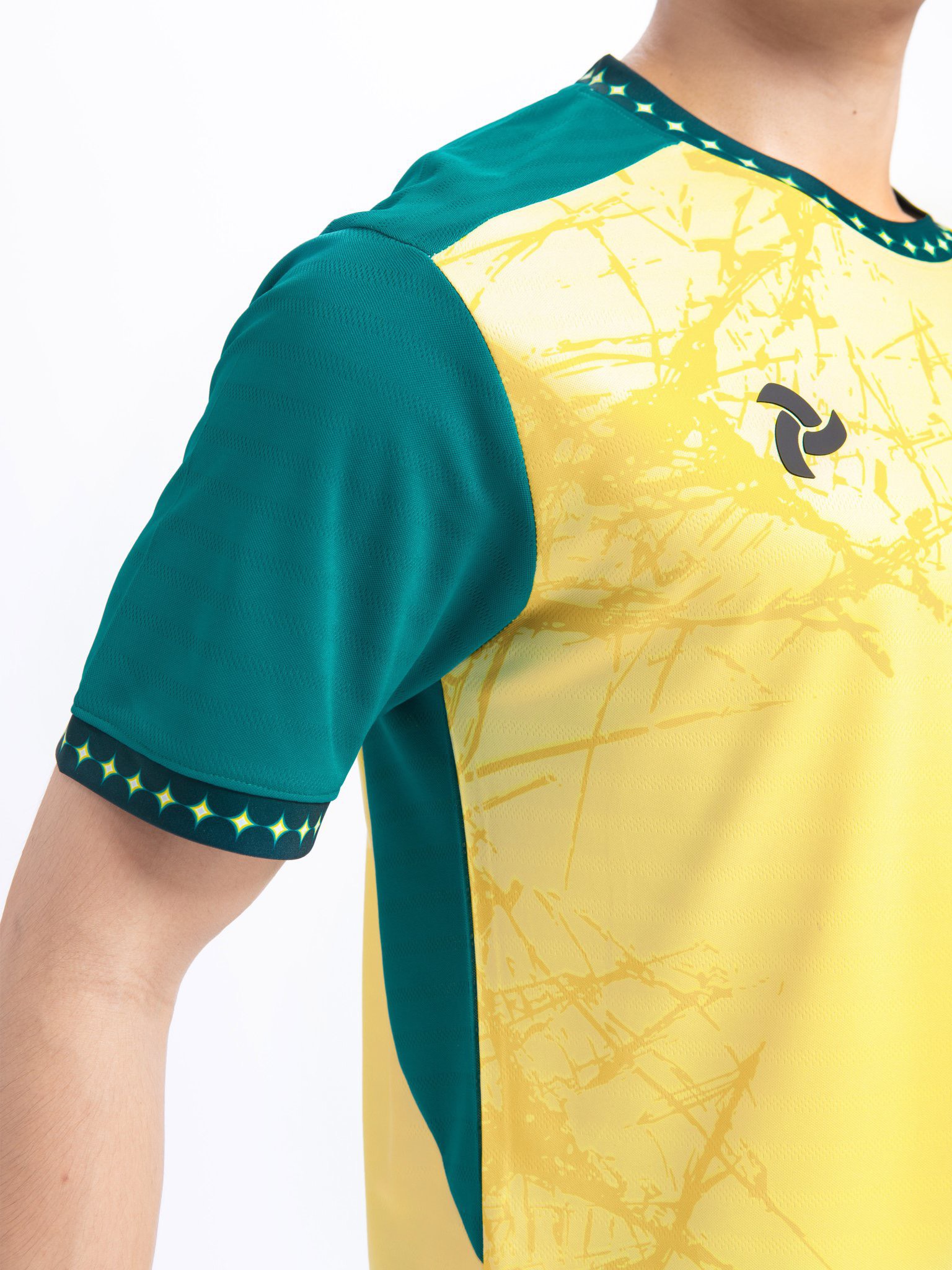 Bộ quần áo bóng đá Justplay JS – 01 cao cấp – Màu Vàng (4) Bo quan ao bong da Justplay JS – 01 cao cap – Mau Vang 4